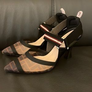 Fendi-Colibrí size 8